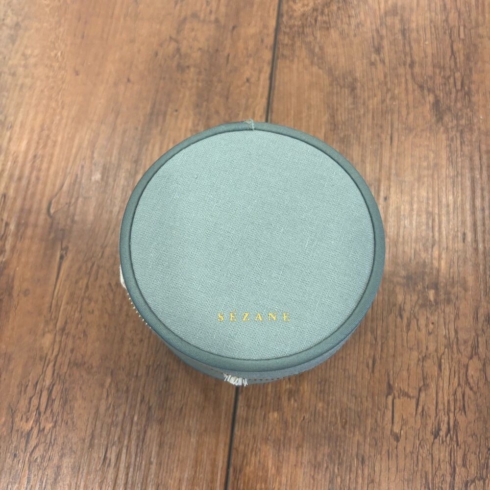 Sezane Travel Jewelry Case Box Light Green Round Zip Up Case for Travel Storage